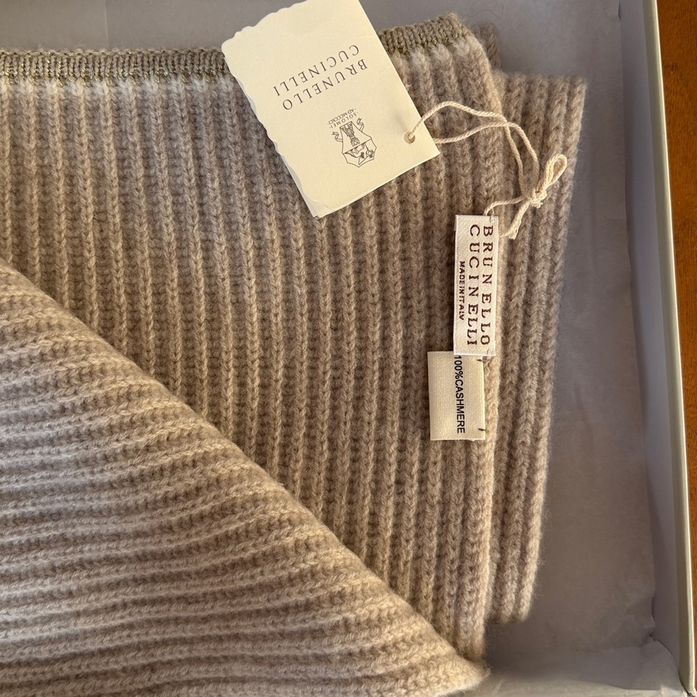 NEW / BRUNELLO CUCINELLI 100% Cashmere Hat & Scarf / Beige & Gold - Picture 4 of 5
